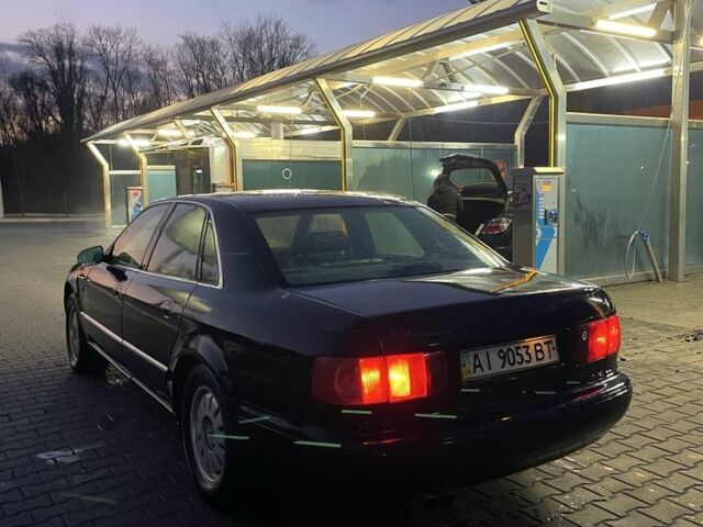 Синий Ауди А8, объемом двигателя 3.7 л и пробегом 320 тыс. км за 2100 $, фото 6 на Automoto.ua