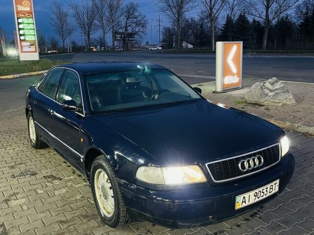 Синий Ауди А8, объемом двигателя 3.7 л и пробегом 320 тыс. км за 2100 $, фото 3 на Automoto.ua