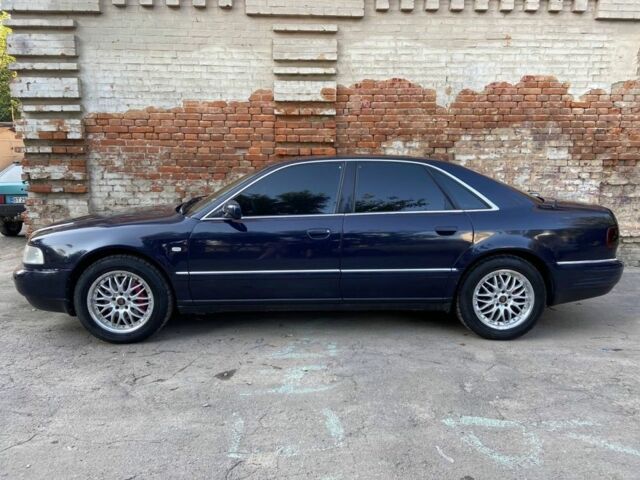 Синій Ауді A8, об'ємом двигуна 0 л та пробігом 350 тис. км за 1700 $, фото 5 на Automoto.ua