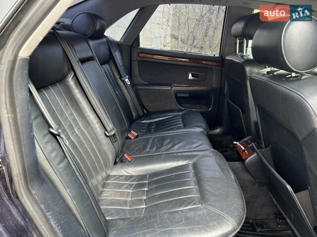 Синий Ауди А8, объемом двигателя 2.5 л и пробегом 387 тыс. км за 4900 $, фото 9 на Automoto.ua