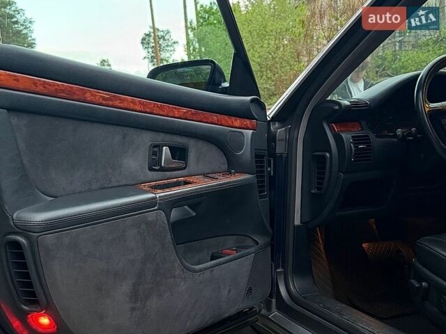 Синий Ауди А8, объемом двигателя 4.2 л и пробегом 129 тыс. км за 9500 $, фото 14 на Automoto.ua