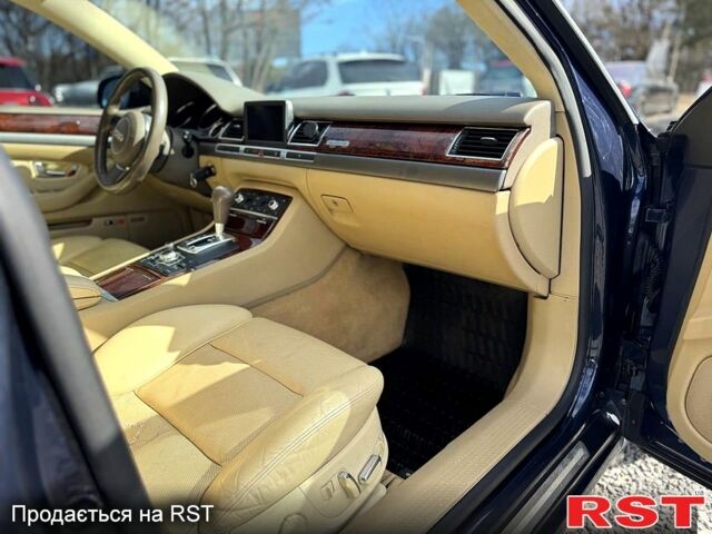 Синий Ауди А8, объемом двигателя 3.9 л и пробегом 450 тыс. км за 7000 $, фото 4 на Automoto.ua
