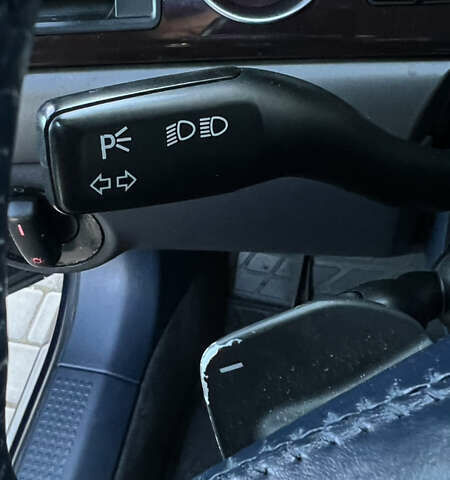 Синий Ауди А8, объемом двигателя 4 л и пробегом 261 тыс. км за 7300 $, фото 15 на Automoto.ua