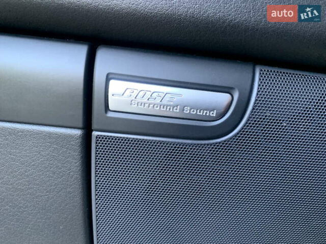 Синий Ауди А8, объемом двигателя 4.2 л и пробегом 366 тыс. км за 7800 $, фото 36 на Automoto.ua