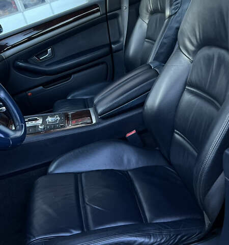 Синий Ауди А8, объемом двигателя 4 л и пробегом 261 тыс. км за 7300 $, фото 18 на Automoto.ua