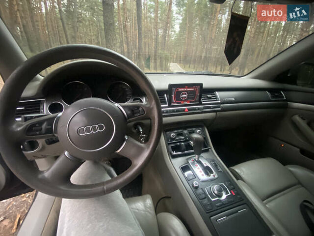 Синій Ауді A8, об'ємом двигуна 3 л та пробігом 328 тис. км за 9000 $, фото 8 на Automoto.ua