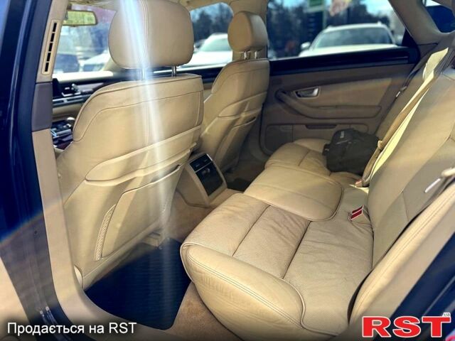Синий Ауди А8, объемом двигателя 3.9 л и пробегом 450 тыс. км за 7000 $, фото 6 на Automoto.ua