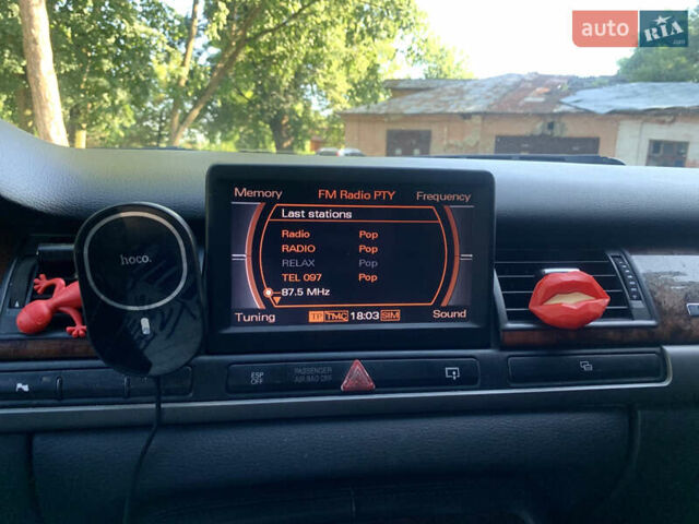 Синий Ауди А8, объемом двигателя 4.2 л и пробегом 366 тыс. км за 7800 $, фото 22 на Automoto.ua