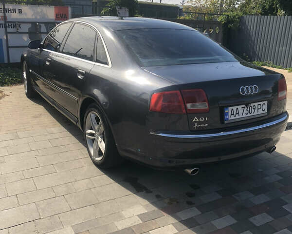 Синий Ауди А8, объемом двигателя 3 л и пробегом 319 тыс. км за 5800 $, фото 31 на Automoto.ua