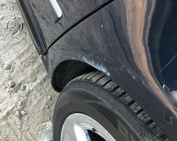 Синий Ауди А8, объемом двигателя 4 л и пробегом 450 тыс. км за 7500 $, фото 11 на Automoto.ua