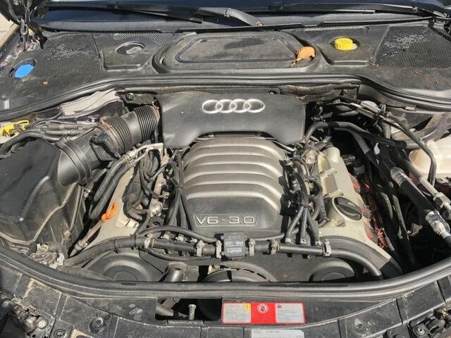 Ауди А8 2004 в Киеве на Automoto.ua Синий Ауди А8, объемом двигателя 3 л и пробегом 319 тыс. км за 6000 $, фото 12 на Automoto.ua