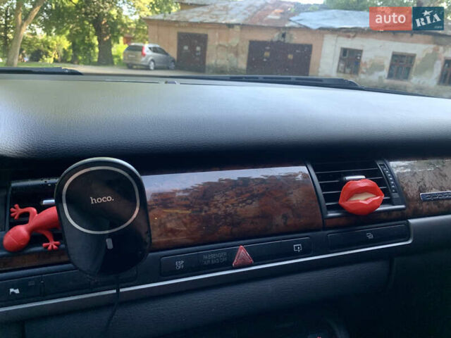 Синий Ауди А8, объемом двигателя 4.2 л и пробегом 366 тыс. км за 7800 $, фото 24 на Automoto.ua