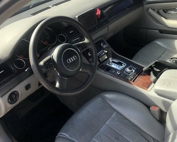 Синій Ауді A8, об'ємом двигуна 3 л та пробігом 319 тис. км за 5800 $, фото 8 на Automoto.ua