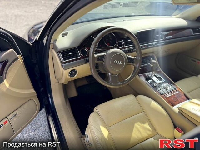 Синий Ауди А8, объемом двигателя 3.9 л и пробегом 450 тыс. км за 7000 $, фото 3 на Automoto.ua