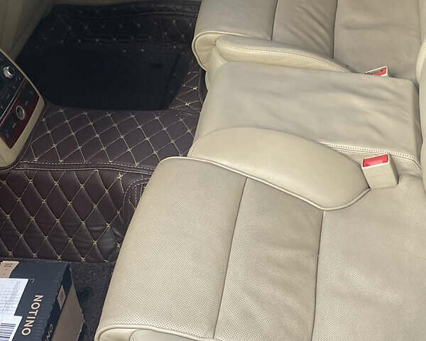 Синій Ауді A8, об'ємом двигуна 4.2 л та пробігом 216 тис. км за 9500 $, фото 23 на Automoto.ua
