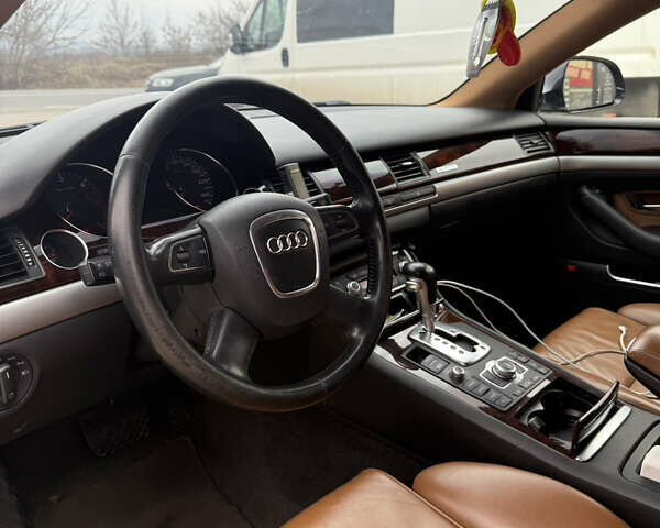 Синій Ауді A8, об'ємом двигуна 3 л та пробігом 305 тис. км за 8500 $, фото 10 на Automoto.ua