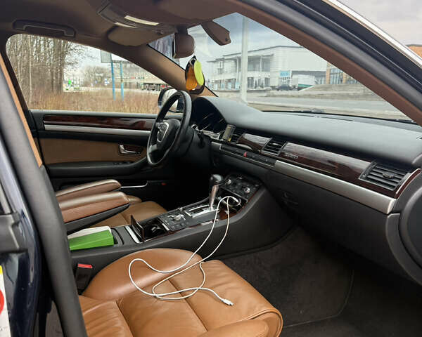 Синій Ауді A8, об'ємом двигуна 3 л та пробігом 305 тис. км за 8500 $, фото 7 на Automoto.ua