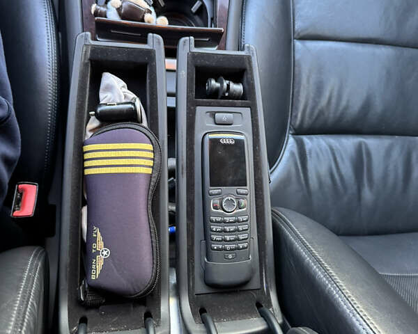 Синій Ауді A8, об'ємом двигуна 4.2 л та пробігом 360 тис. км за 11500 $, фото 28 на Automoto.ua