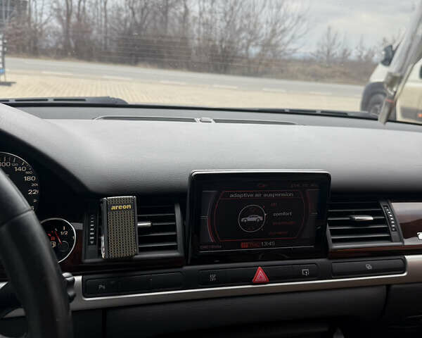 Синій Ауді A8, об'ємом двигуна 3 л та пробігом 305 тис. км за 8500 $, фото 17 на Automoto.ua