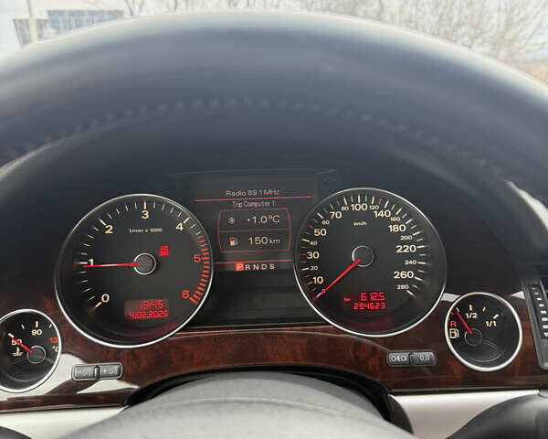 Синій Ауді A8, об'ємом двигуна 3 л та пробігом 305 тис. км за 8500 $, фото 13 на Automoto.ua