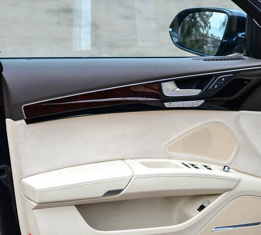 Синій Ауді A8, об'ємом двигуна 3 л та пробігом 240 тис. км за 20000 $, фото 10 на Automoto.ua