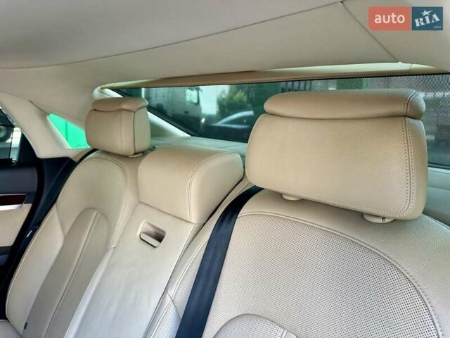 Синий Ауди А8, объемом двигателя 3 л и пробегом 230 тыс. км за 13777 $, фото 38 на Automoto.ua