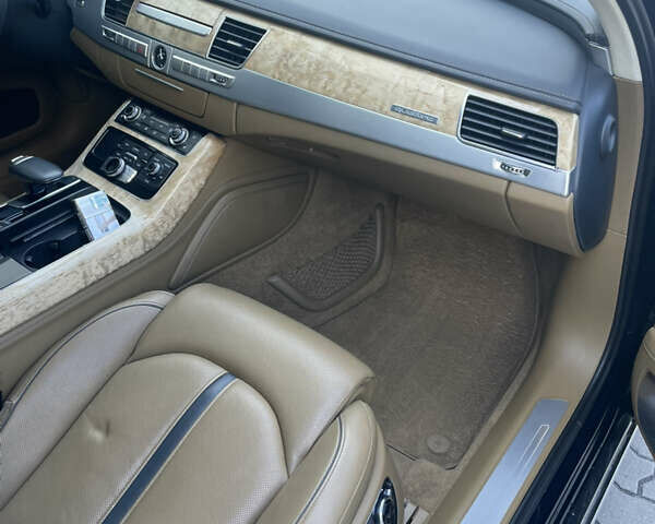 Синій Ауді A8, об'ємом двигуна 6.3 л та пробігом 146 тис. км за 17500 $, фото 16 на Automoto.ua