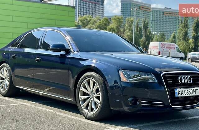Синий Ауди А8, объемом двигателя 3 л и пробегом 230 тыс. км за 13777 $, фото 1 на Automoto.ua