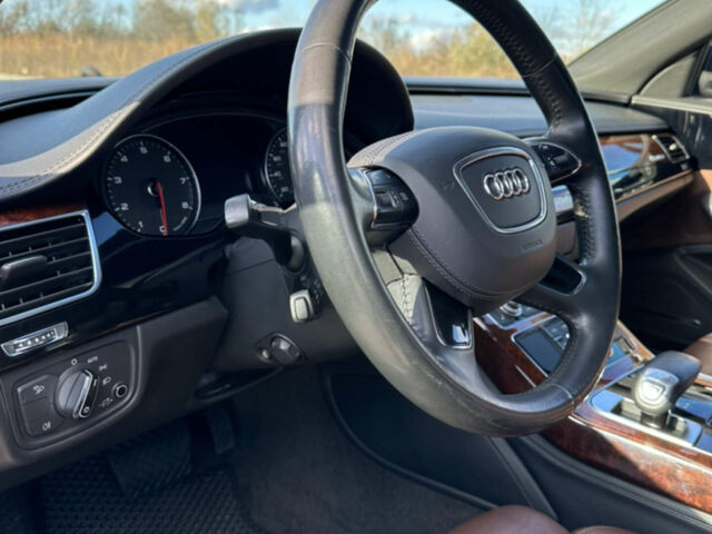 Синій Ауді A8, об'ємом двигуна 3 л та пробігом 166 тис. км за 16200 $, фото 14 на Automoto.ua