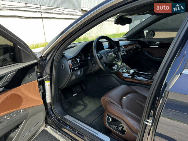 Синий Ауди А8, объемом двигателя 3 л и пробегом 267 тыс. км за 14700 $, фото 57 на Automoto.ua