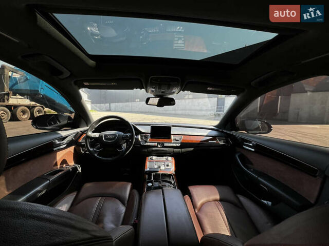 Синий Ауди А8, объемом двигателя 3 л и пробегом 267 тыс. км за 14700 $, фото 70 на Automoto.ua