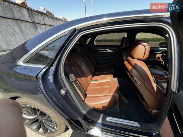 Синий Ауди А8, объемом двигателя 3 л и пробегом 267 тыс. км за 14700 $, фото 90 на Automoto.ua