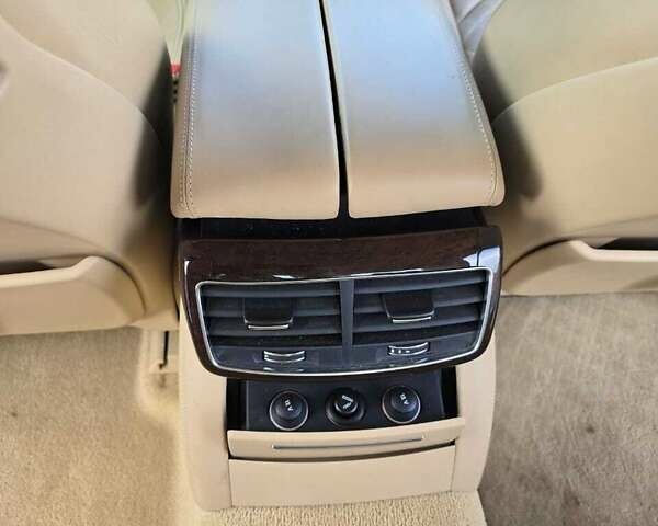 Ауди А8 2013 в Киеве на Automoto.ua Синий Ауди А8, объемом двигателя 3.99 л и пробегом 136 тыс. км за 24000 $, фото 18 на Automoto.ua