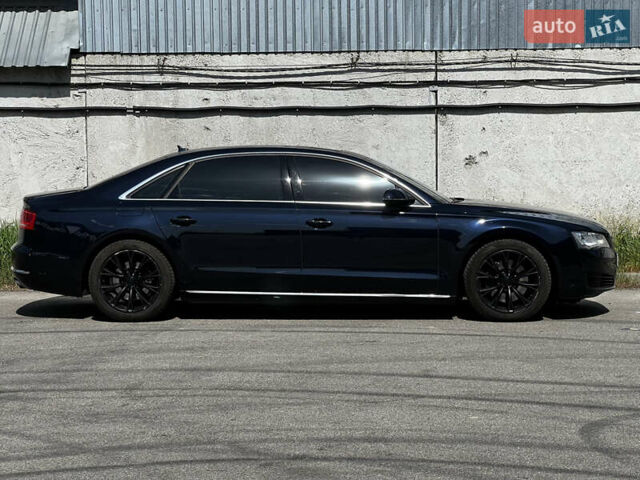 Синий Ауди А8, объемом двигателя 3 л и пробегом 267 тыс. км за 14700 $, фото 16 на Automoto.ua