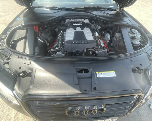 Синий Ауди А8, объемом двигателя 3 л и пробегом 203 тыс. км за 15800 $, фото 22 на Automoto.ua