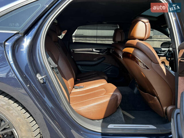 Синий Ауди А8, объемом двигателя 3 л и пробегом 267 тыс. км за 14700 $, фото 85 на Automoto.ua