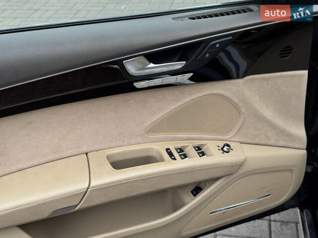 Синій Ауді A8, об'ємом двигуна 3.99 л та пробігом 136 тис. км за 16300 $, фото 8 на Automoto.ua