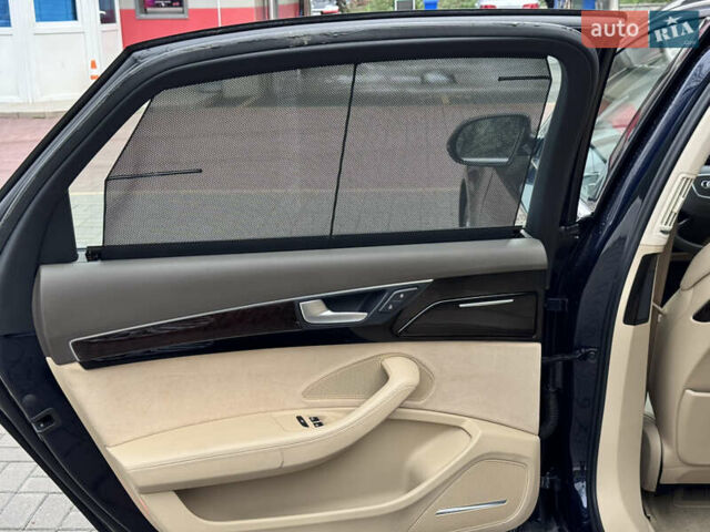 Синій Ауді A8, об'ємом двигуна 3.99 л та пробігом 136 тис. км за 16300 $, фото 17 на Automoto.ua