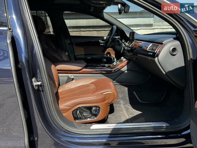Синий Ауди А8, объемом двигателя 3 л и пробегом 267 тыс. км за 14700 $, фото 95 на Automoto.ua