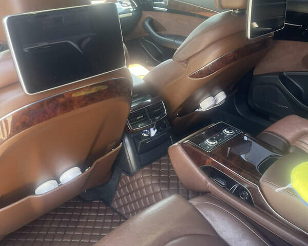 Синий Ауди А8, объемом двигателя 3 л и пробегом 203 тыс. км за 15800 $, фото 15 на Automoto.ua