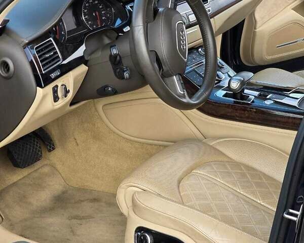 Ауди А8 2013 в Киеве на Automoto.ua Синий Ауди А8, объемом двигателя 3.99 л и пробегом 136 тыс. км за 24000 $, фото 17 на Automoto.ua