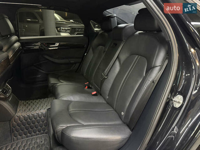 Синий Ауди А8, объемом двигателя 3 л и пробегом 217 тыс. км за 15900 $, фото 22 на Automoto.ua