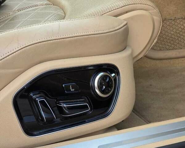 Ауди А8 2013 в Киеве на Automoto.ua Синий Ауди А8, объемом двигателя 3.99 л и пробегом 136 тыс. км за 24000 $, фото 20 на Automoto.ua
