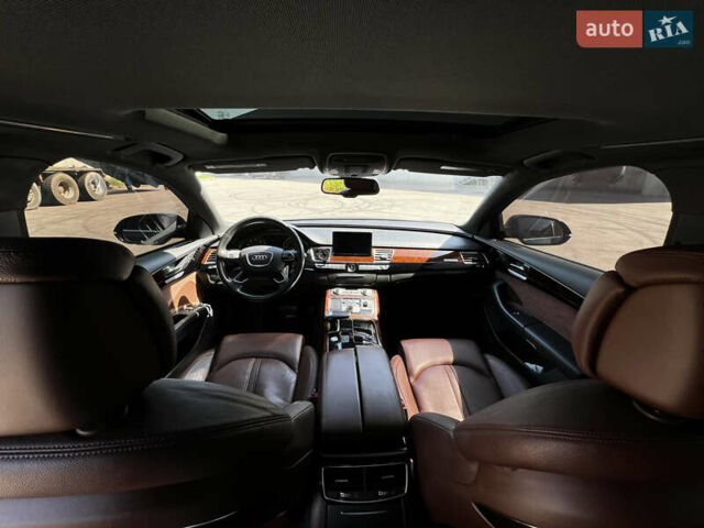 Синий Ауди А8, объемом двигателя 3 л и пробегом 267 тыс. км за 14700 $, фото 68 на Automoto.ua