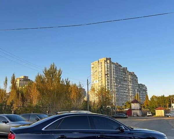 Синий Ауди А8, объемом двигателя 3 л и пробегом 267 тыс. км за 14200 $, фото 5 на Automoto.ua