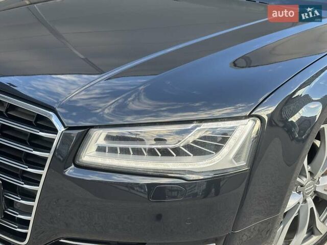 Синій Ауді A8, об'ємом двигуна 3 л та пробігом 248 тис. км за 18450 $, фото 16 на Automoto.ua