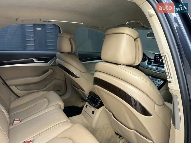 Синій Ауді A8, об'ємом двигуна 3 л та пробігом 248 тис. км за 18450 $, фото 44 на Automoto.ua