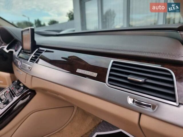 Синий Ауди А8, объемом двигателя 3 л и пробегом 249 тыс. км за 25500 $, фото 81 на Automoto.ua