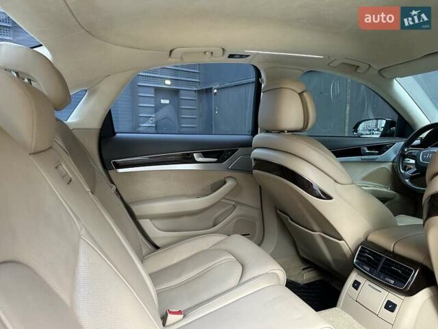 Синій Ауді A8, об'ємом двигуна 3 л та пробігом 248 тис. км за 18450 $, фото 47 на Automoto.ua