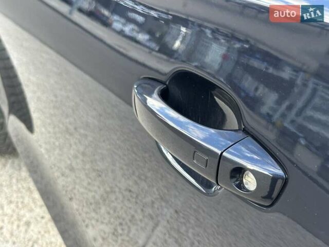 Синій Ауді A8, об'ємом двигуна 3 л та пробігом 248 тис. км за 18450 $, фото 18 на Automoto.ua